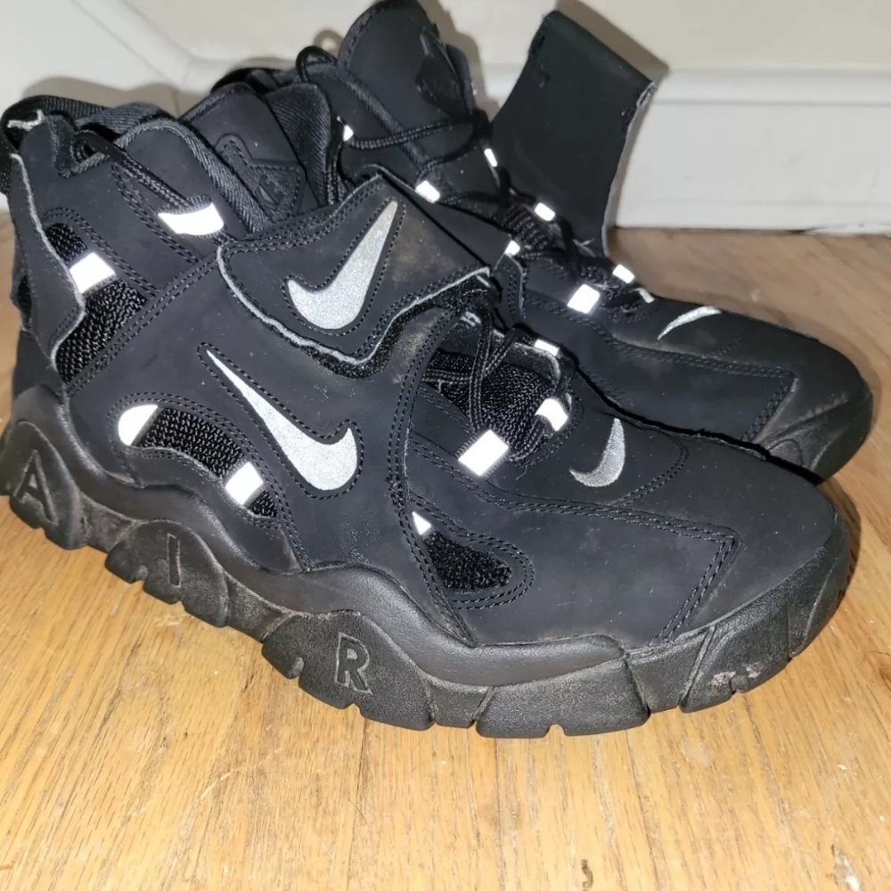 Nike air barrage